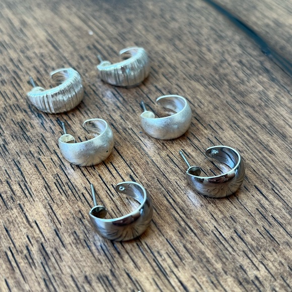 3 sets of earrings - Picture 1 of 2
